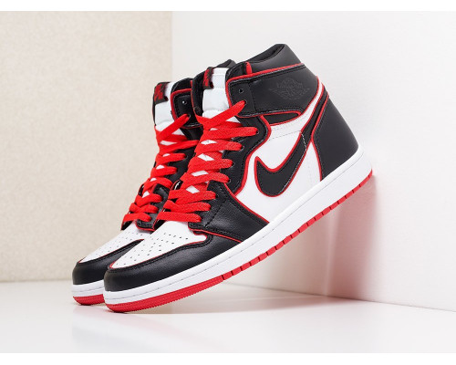 Кроссовки Nike Air Jordan 1