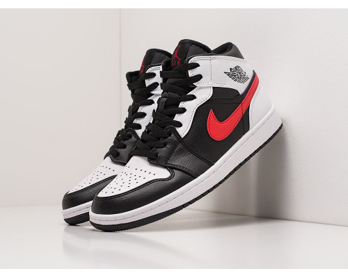 Кроссовки Nike Air Jordan 1